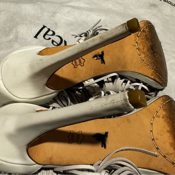 Emily B Billie in white heels - Picture 12 of 12